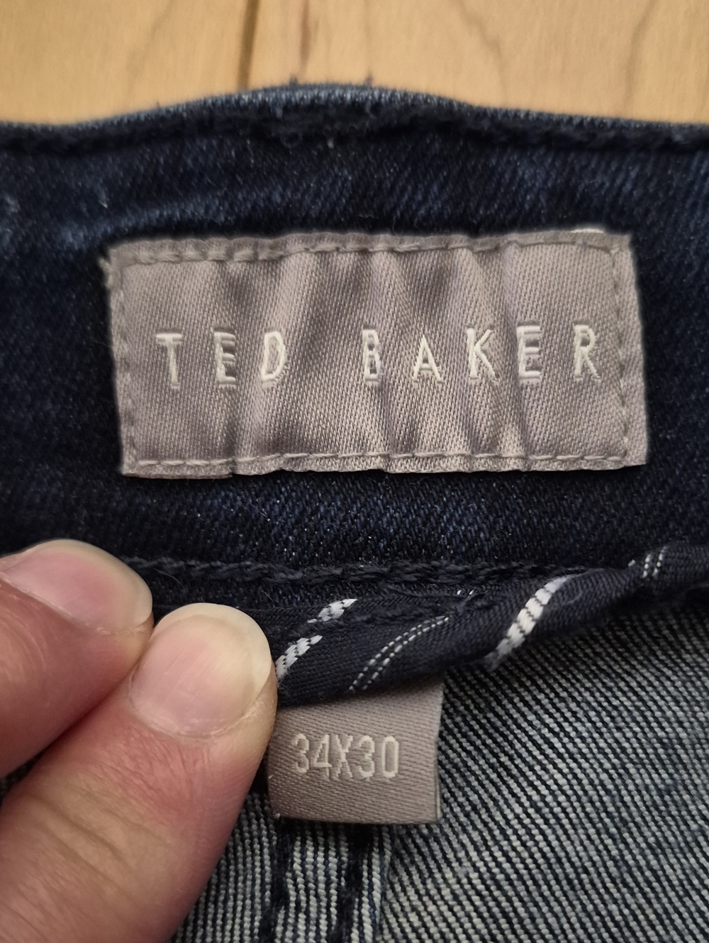 Ted Baker Women's Size 34 Navy Denim Jeans Shortened To Capris - Picture 2 of 7